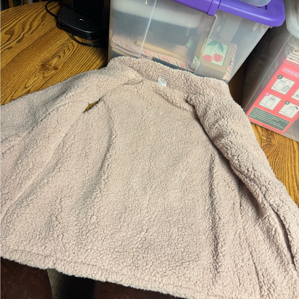 Time and Tru Pink Puffer Vest - Picture 2 of 3